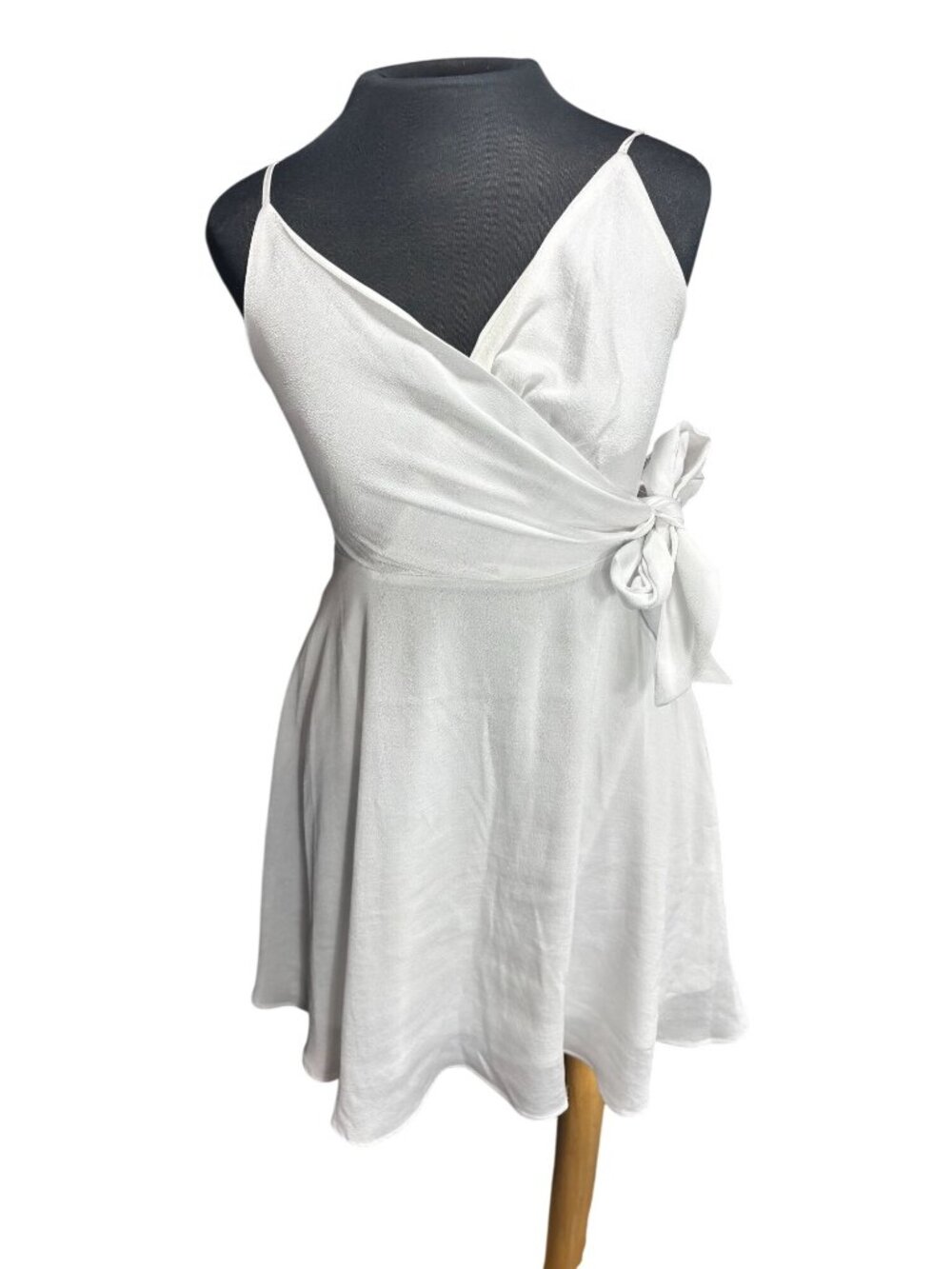 Express White Wrap Dress XS Adjustable Spaghetti Strap Bow Detail